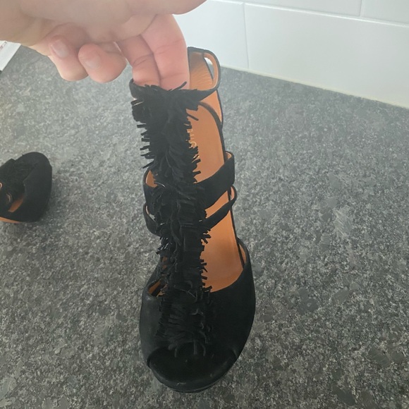 Gucci Youma Suede Heels - Picture 4 of 8